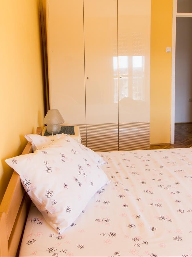 Sunny Apartment Belgrado Exterior foto